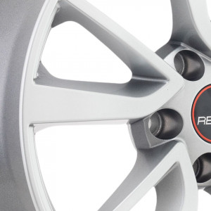 Купить Remain Toyota RAV4 (R162) Сильвер S 7.00x17.00 5/114.30 ET39 d60.10 в Волгограде